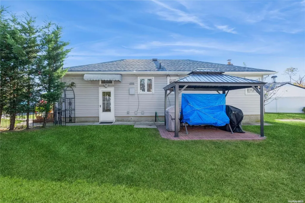 410 W Merrick Road Freeport NY 11520