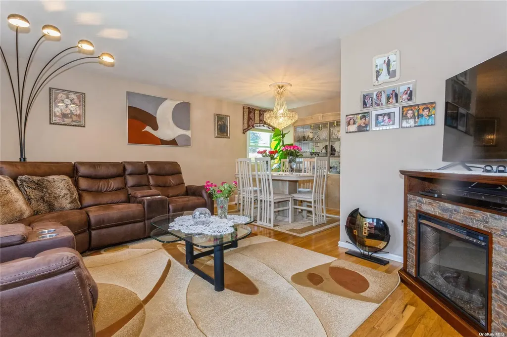 410 W Merrick Road Freeport NY 11520