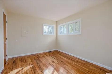 3 Emerald Lane S Amityville NY 11701