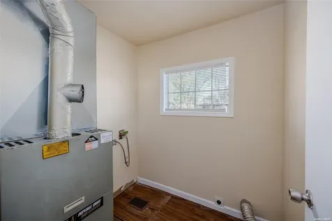 3 Emerald Lane S Amityville NY 11701