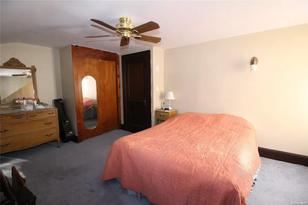 175 Smith Street Merrick NY 11566
