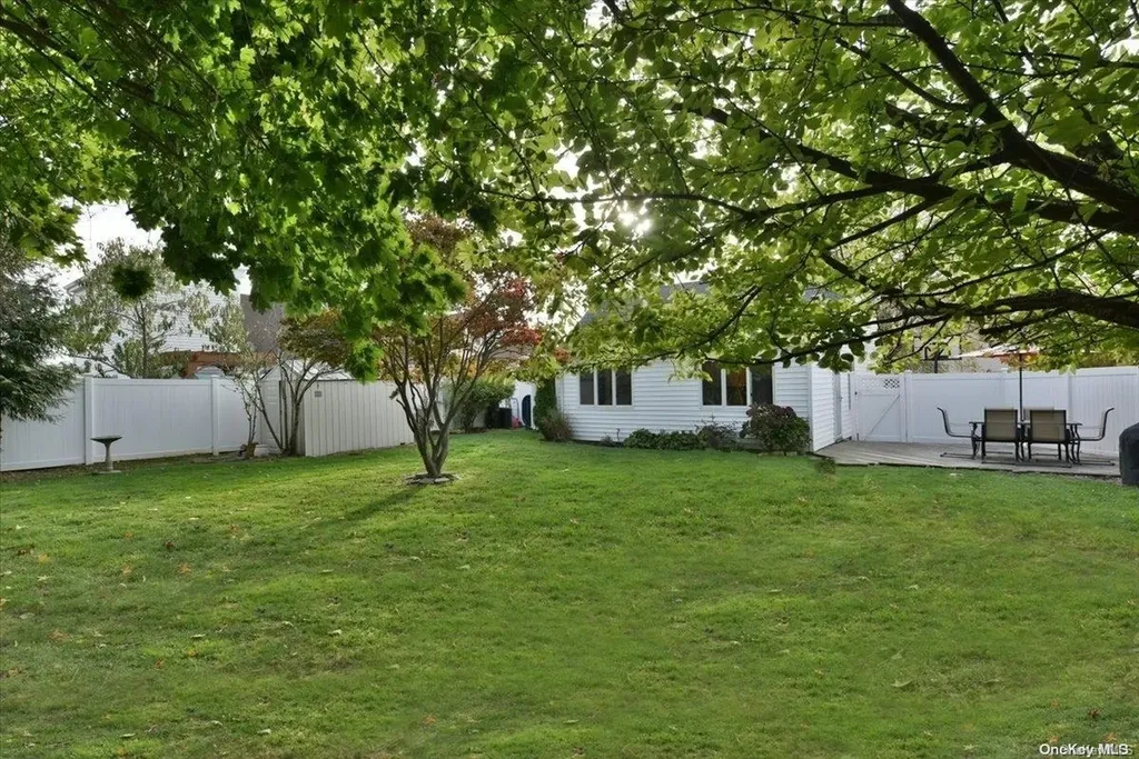 125 Belmill Road Bellmore NY 11710
