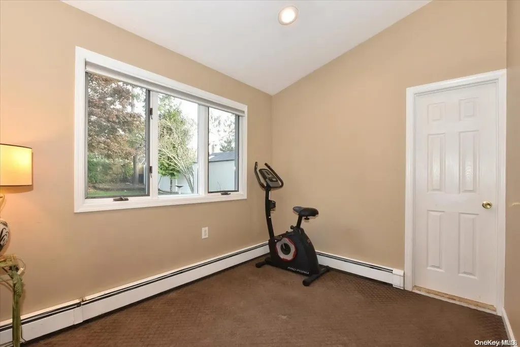 125 Belmill Road Bellmore NY 11710