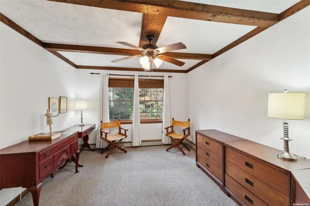 57 Jagger Lane Westhampton NY 11977