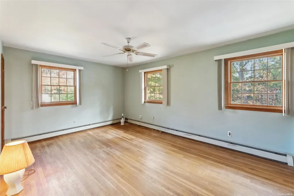 57 Jagger Lane Westhampton NY 11977