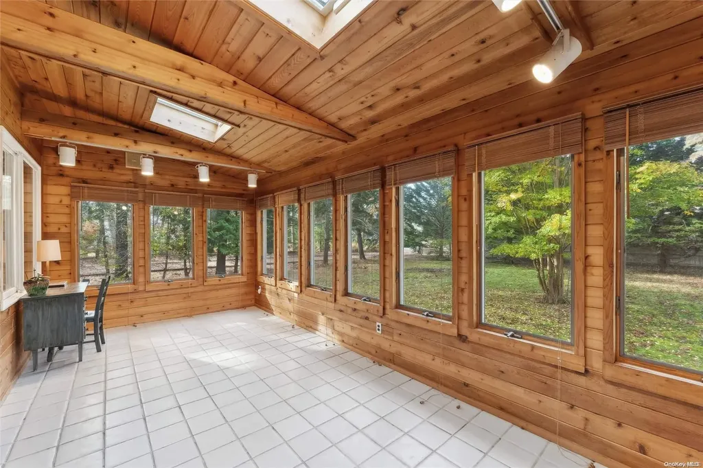 57 Jagger Lane Westhampton NY 11977