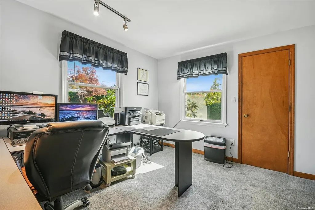 48 6th Avenue Kings Park NY 11754