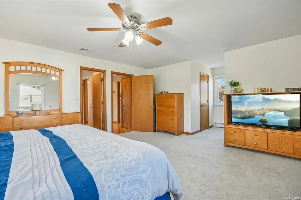 48 6th Avenue Kings Park NY 11754