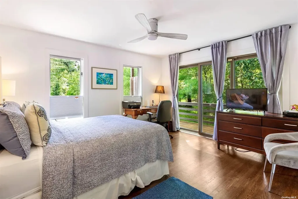 643 Stephen Hands Path East Hampton NY 11937