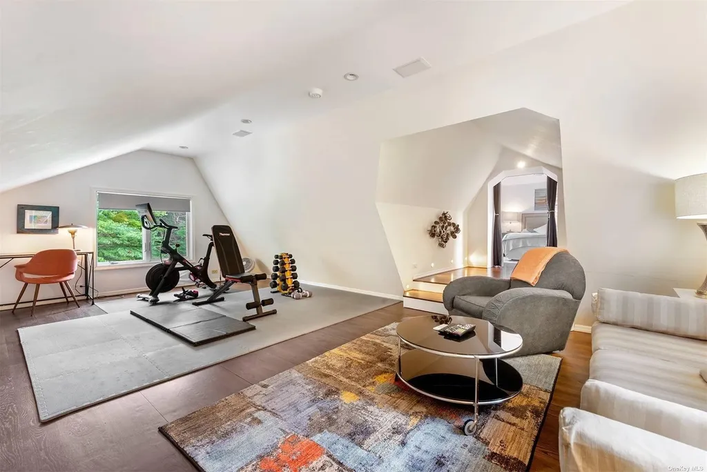 643 Stephen Hands Path East Hampton NY 11937