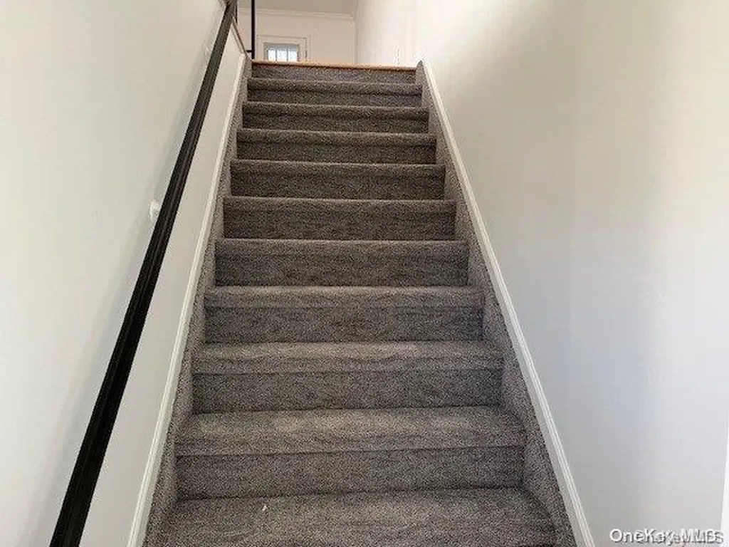 524 Kensington Lane Bethpage NY 11714