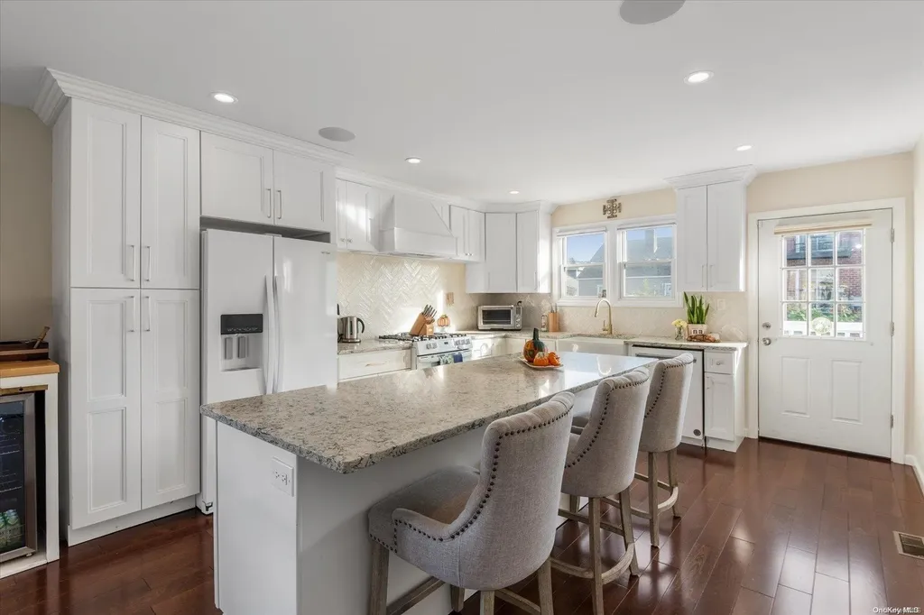164-41 97th Street Howard Beach NY 11414