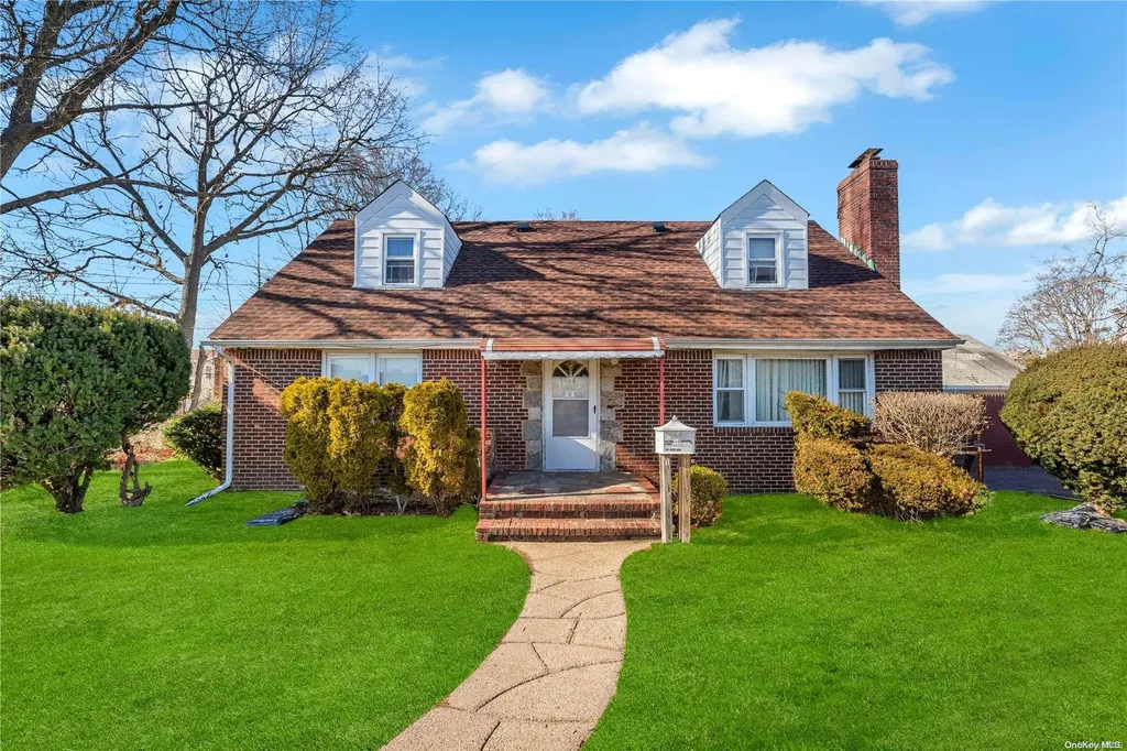 15 Rose Avenue Hempstead NY 11550
