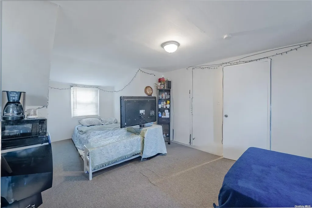 15 Rose Avenue Hempstead NY 11550
