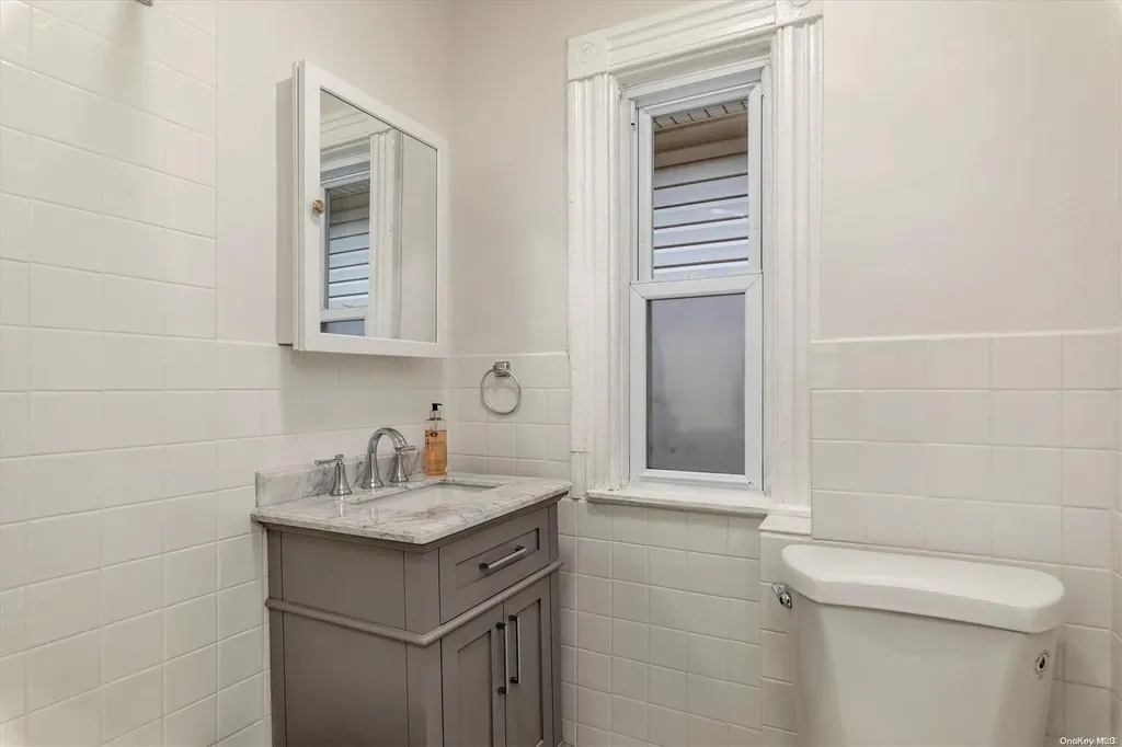 150-22 41 Avenue Flushing NY 11354