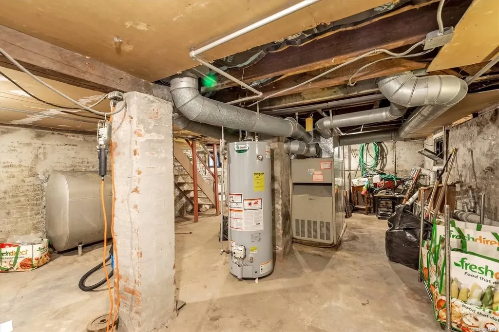 150-22 41 Avenue Flushing NY 11354