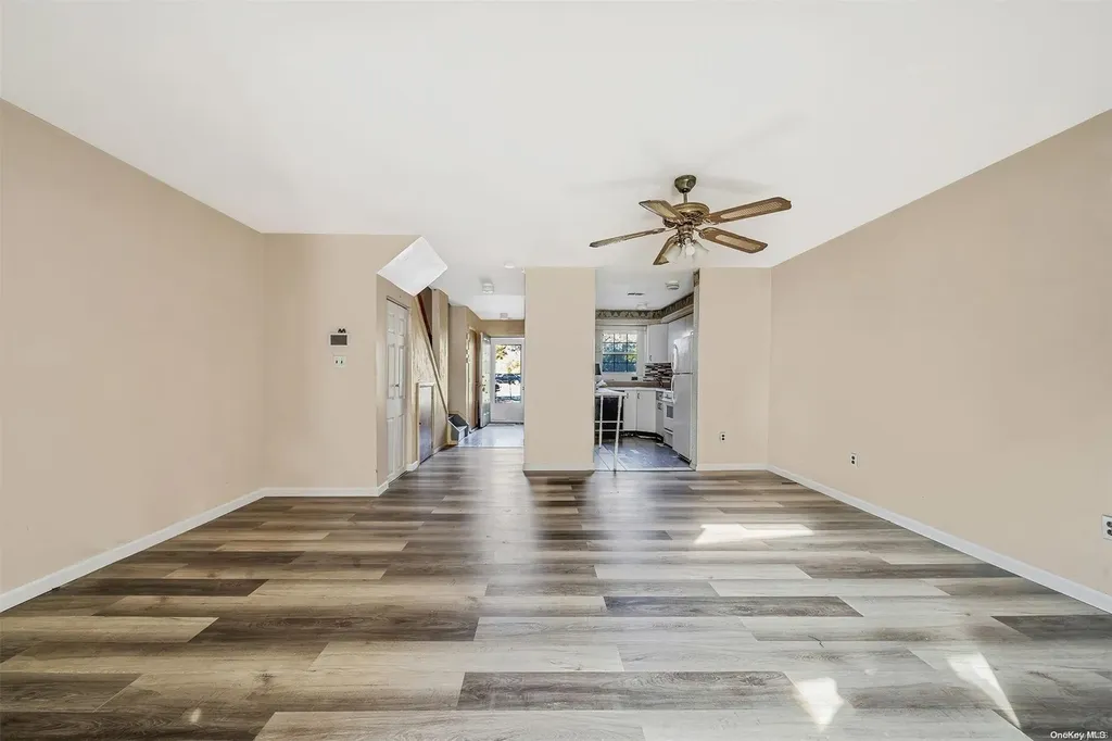 18 Trim Street Bay Shore NY 11706