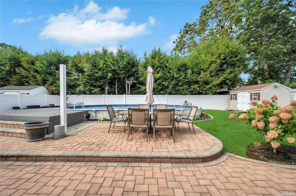 76 Empress Pines Drive Nesconset NY 11767