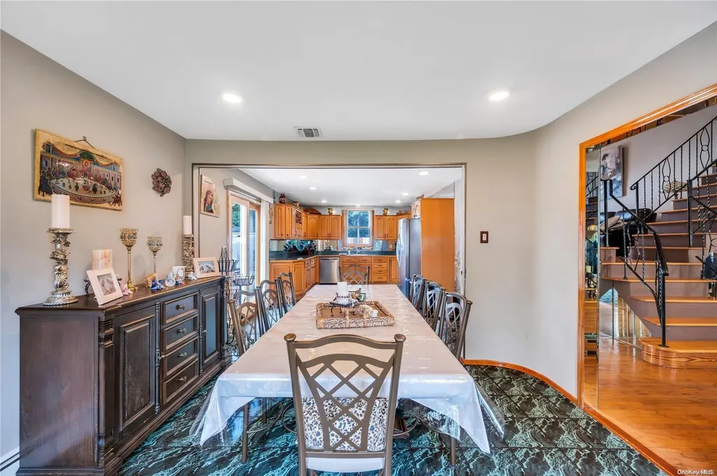 76 Empress Pines Drive Nesconset NY 11767