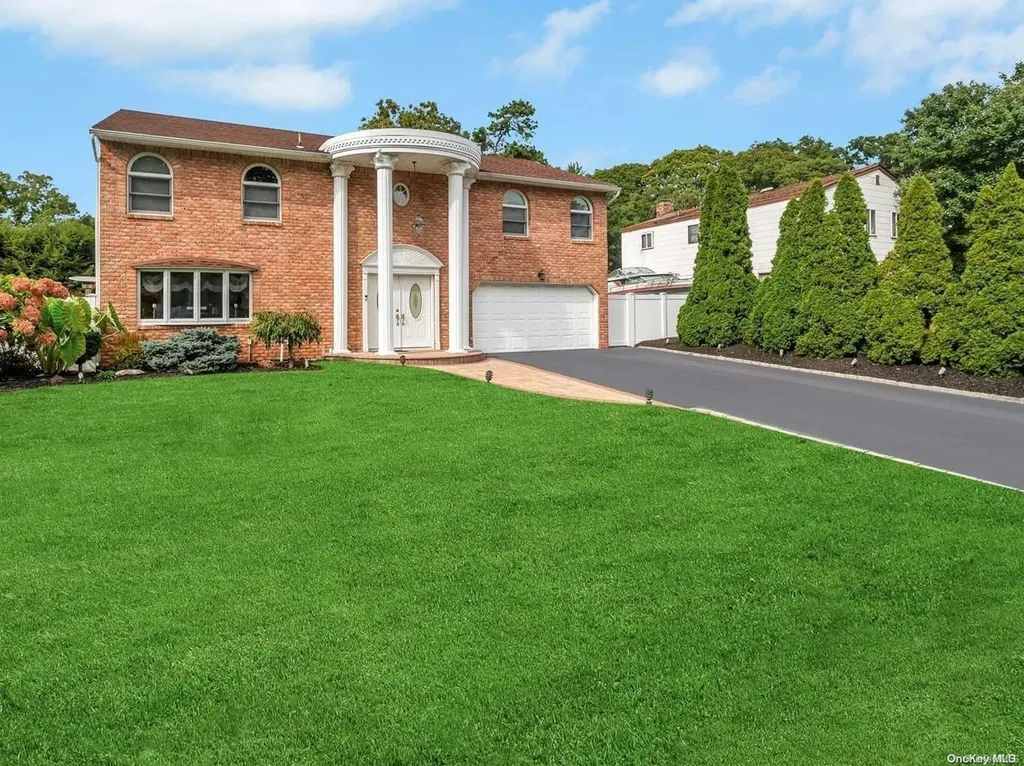 76 Empress Pines Drive Nesconset NY 11767