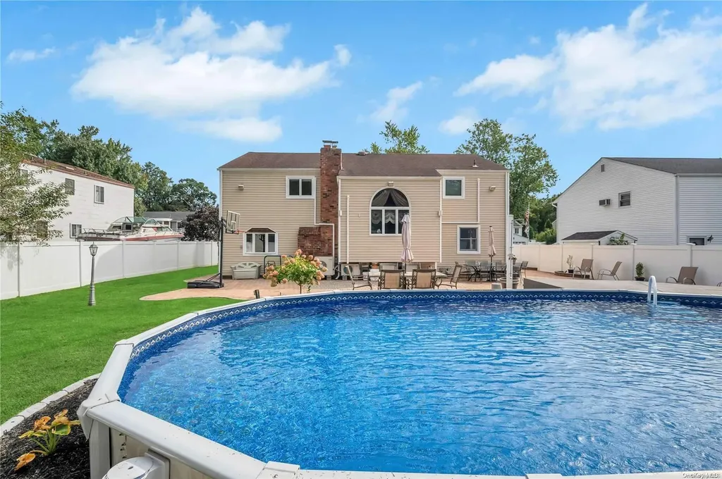 76 Empress Pines Drive Nesconset NY 11767
