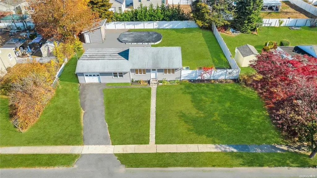 1459 Brooklyn Boulevard Bay Shore NY 11706