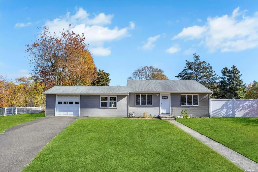1459 Brooklyn Boulevard Bay Shore NY 11706