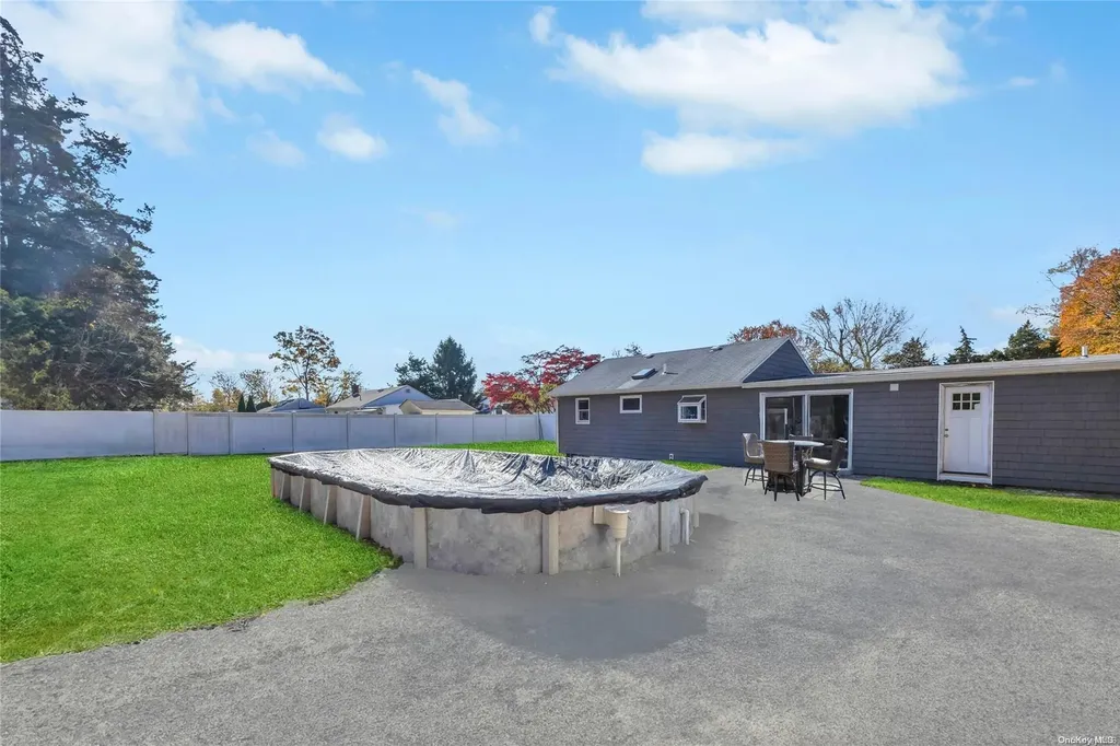 1459 Brooklyn Boulevard Bay Shore NY 11706