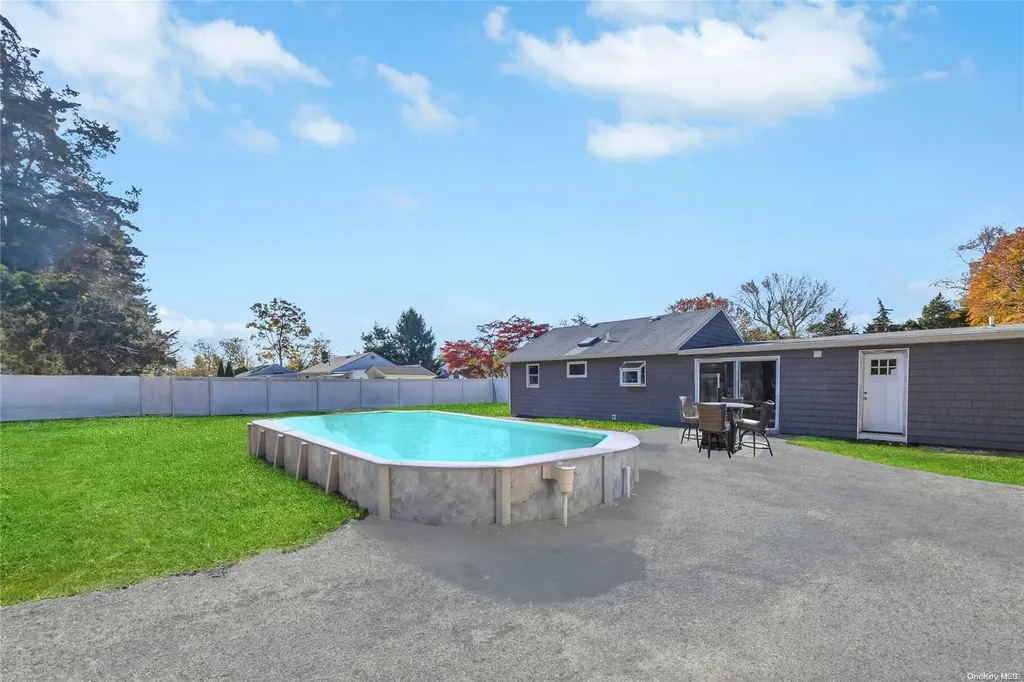 1459 Brooklyn Boulevard Bay Shore NY 11706