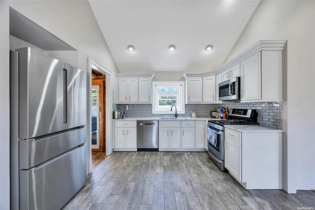 1459 Brooklyn Boulevard Bay Shore NY 11706