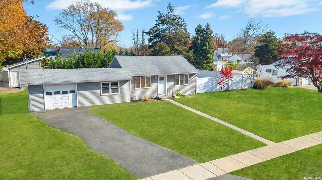1459 Brooklyn Boulevard Bay Shore NY 11706