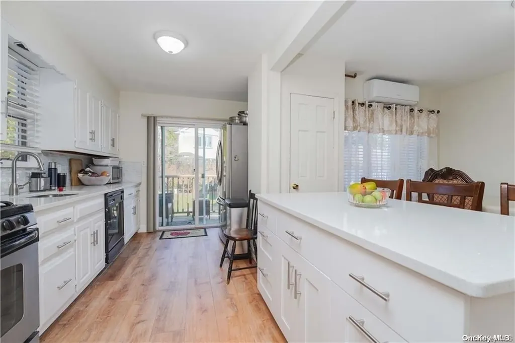 1659 Madison Place Brooklyn NY 11229