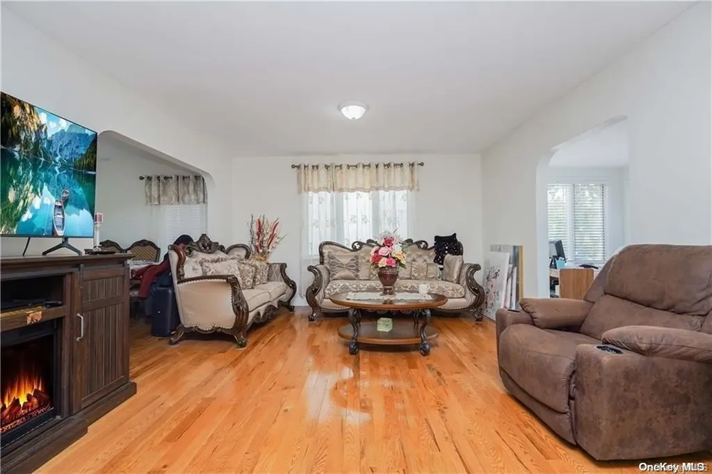 1659 Madison Place Brooklyn NY 11229
