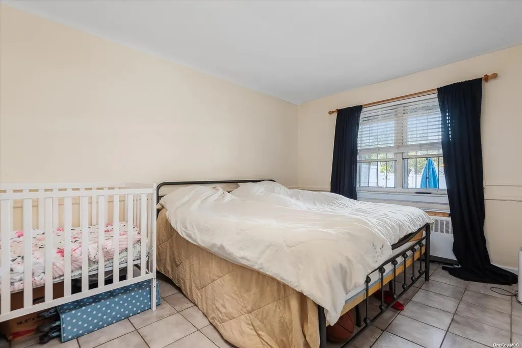 2721 Fish Avenue Bronx NY 10469