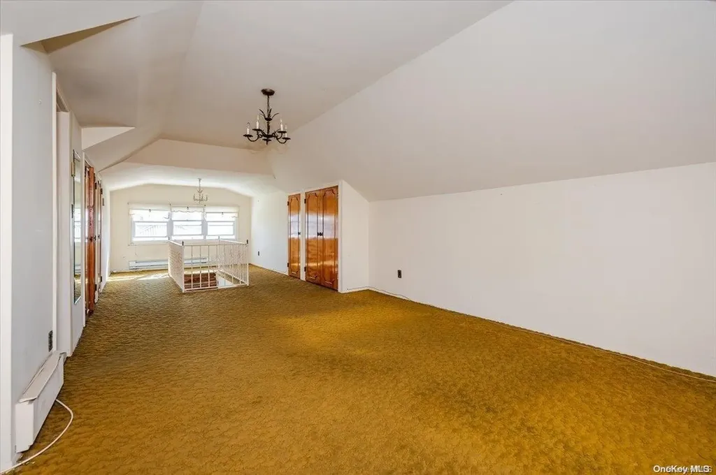 28 W Walnut Street Long Beach NY 11561