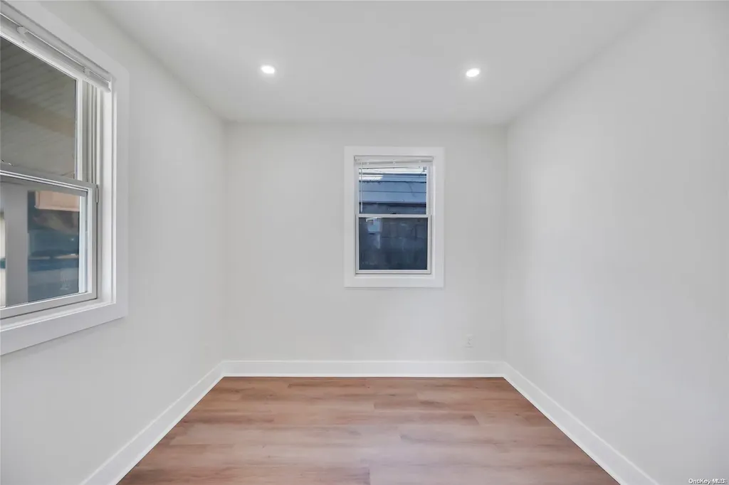 181 Medford Avenue Patchogue NY 11772