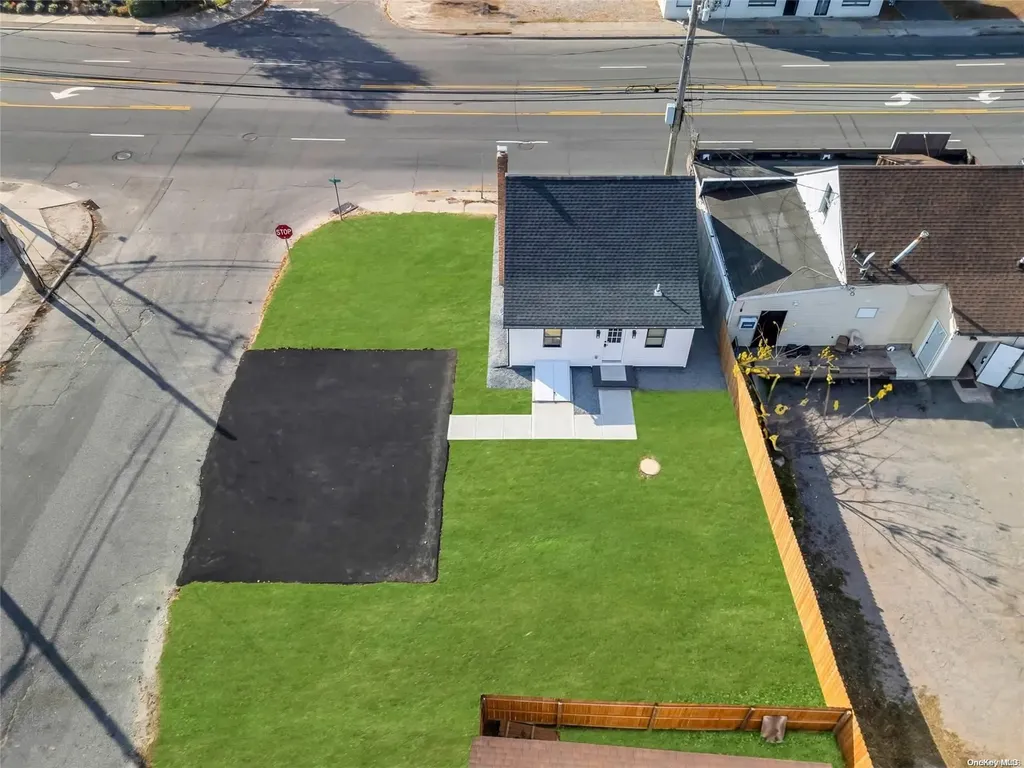 181 Medford Avenue Patchogue NY 11772