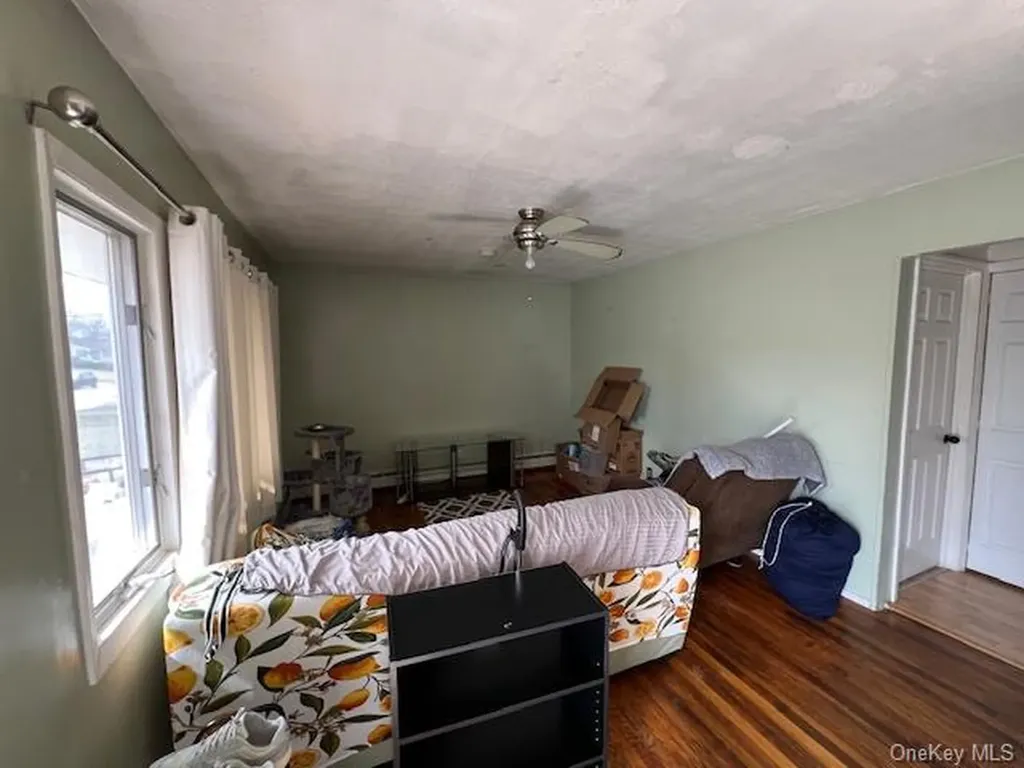 33 Cypress Street Central Islip NY 11722