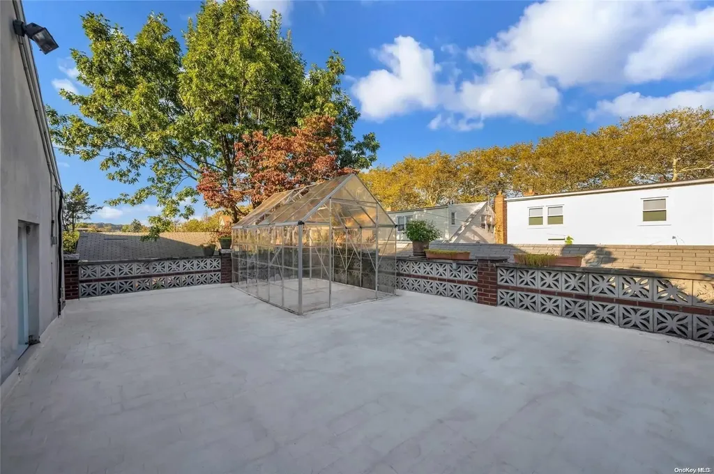 81-59 Commonwealth Boulevard Bellerose NY 11426
