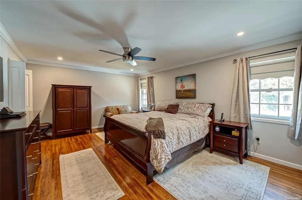 32 High Gate Drive Smithtown NY 11787