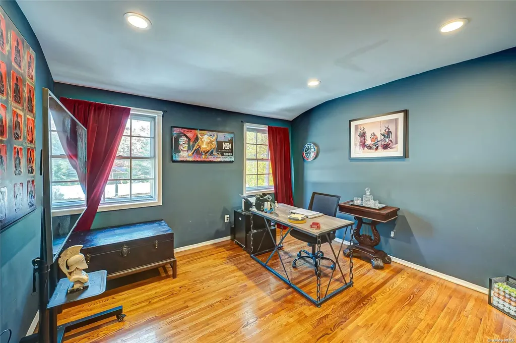 32 High Gate Drive Smithtown NY 11787