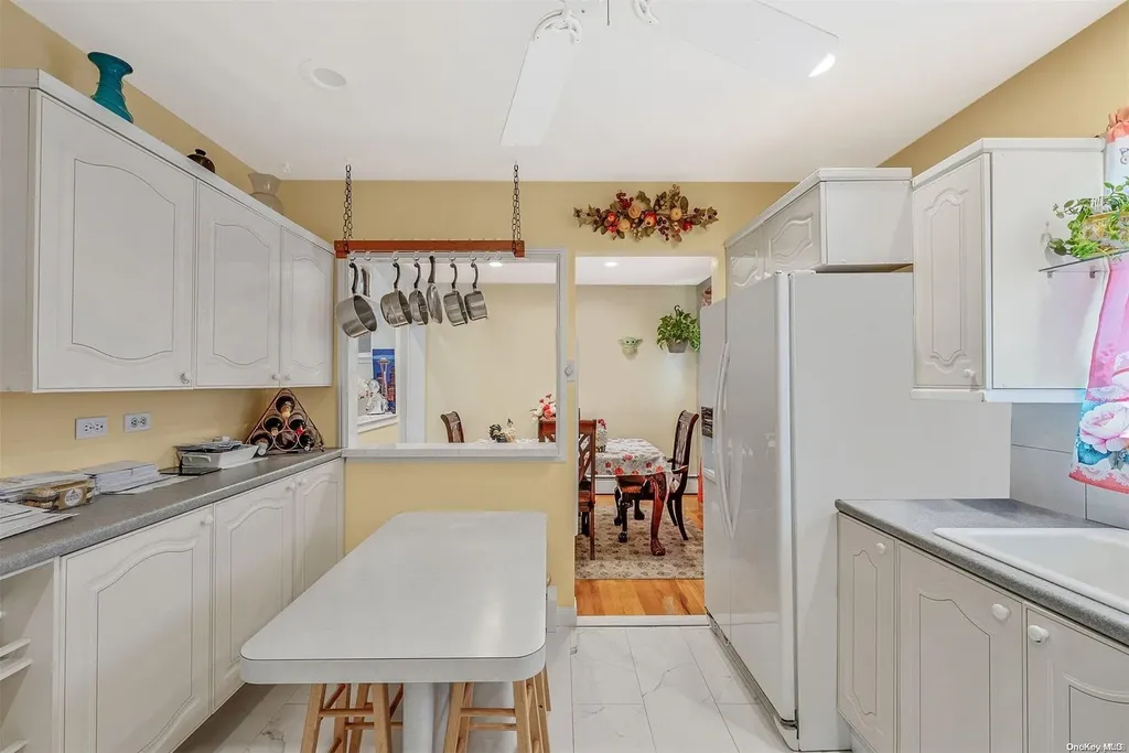 35 Florence Avenue Freeport NY 11520