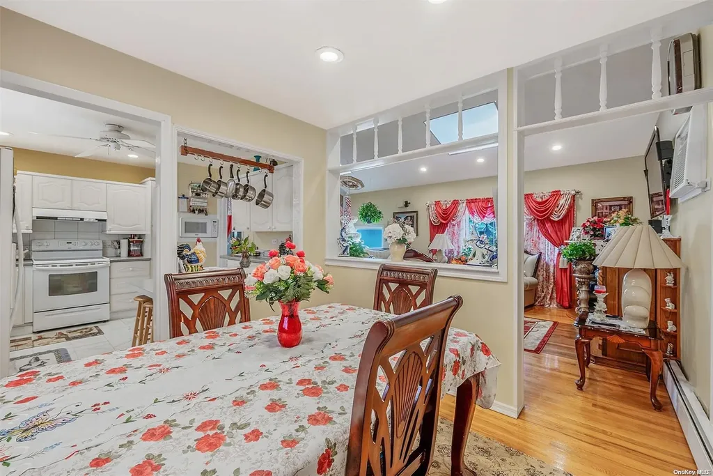35 Florence Avenue Freeport NY 11520
