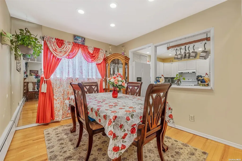 35 Florence Avenue Freeport NY 11520