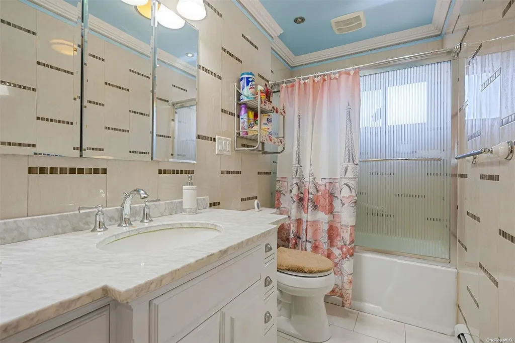 35 Florence Avenue Freeport NY 11520