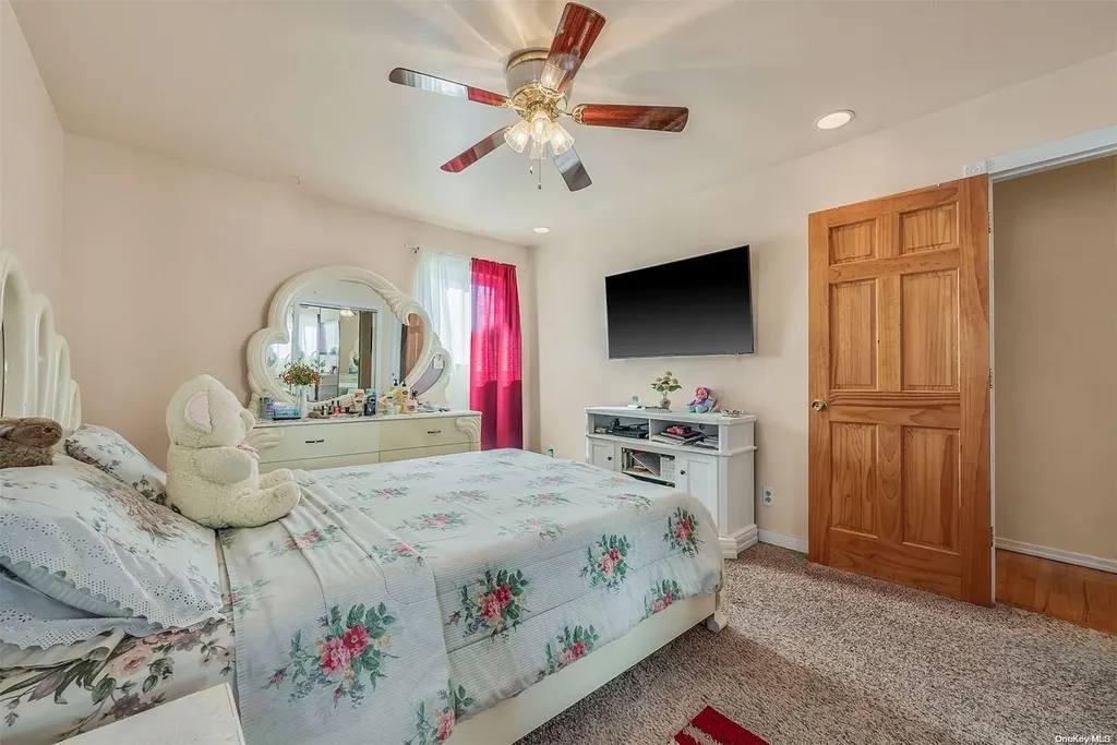 35 Florence Avenue Freeport NY 11520