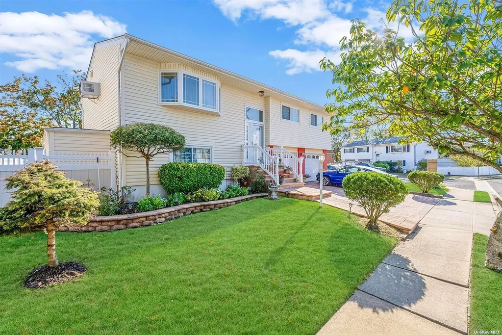 35 Florence Avenue Freeport NY 11520