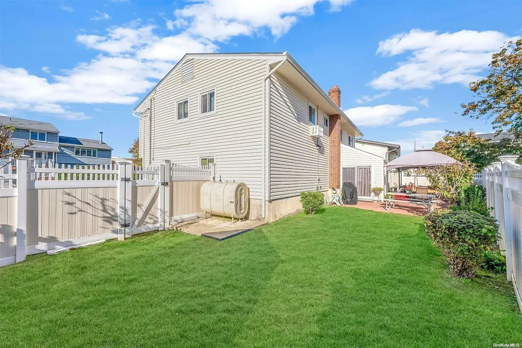 35 Florence Avenue Freeport NY 11520