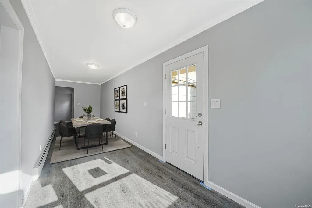 647 Lowell Street Westbury NY 11590