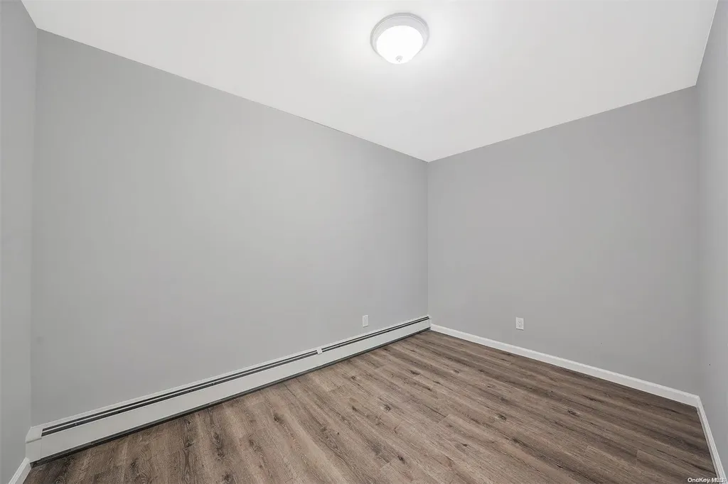 647 Lowell Street Westbury NY 11590